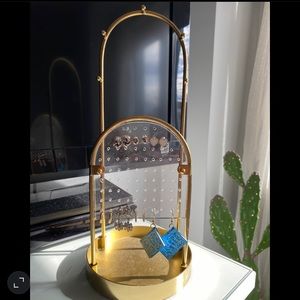 💖2/$30💖 Unique Urban Outfitters jewelry stand